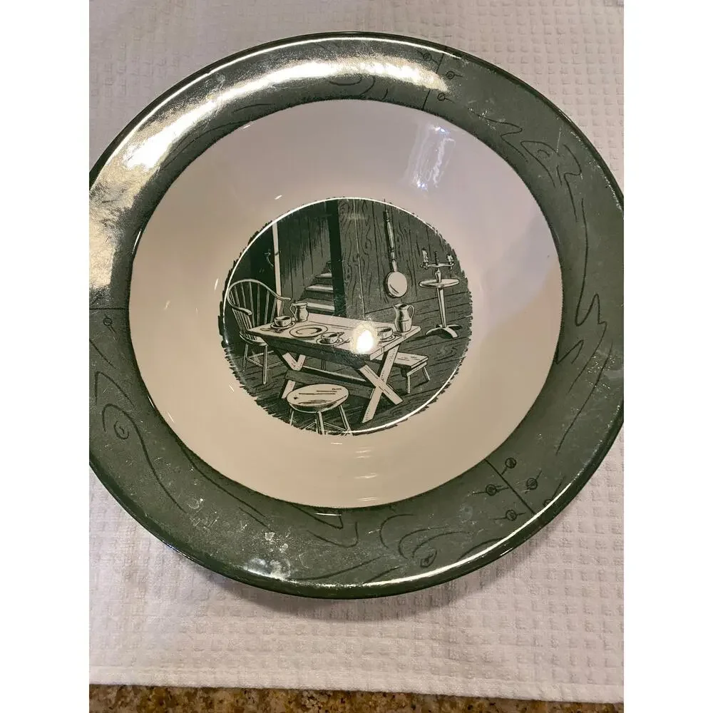 Colonial Homestead 10 inch serving bowl